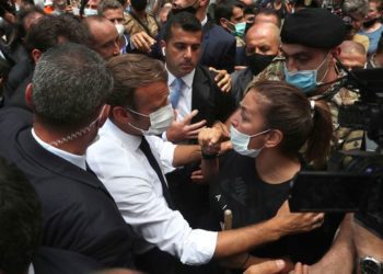 "I am here and it's my duty to help you’", French President Macron assures Beirut victims. 4 French President Emmanuel Macron, speaks with a woman as he visits the Gemayzeh neighborhood, which suffered extensive damage from an explosion on Tuesday that hit the seaport of Beirut
Image Credit: AP