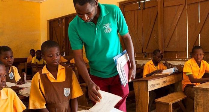 The Ghana Education Service (GES) has directed heads of all basic schools to keep the institutions open despite the strike action by the teachers’ unions.