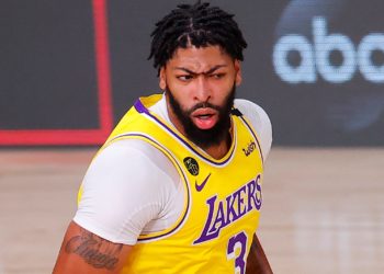 Anthony Davis dominating Game 1 against Miami Heat