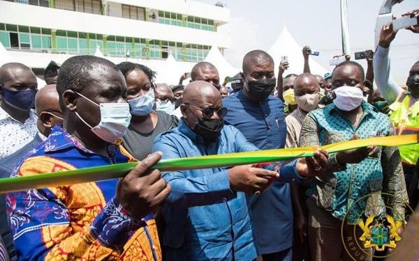 The President Nana addo Dankwa and some STC officials at the presention