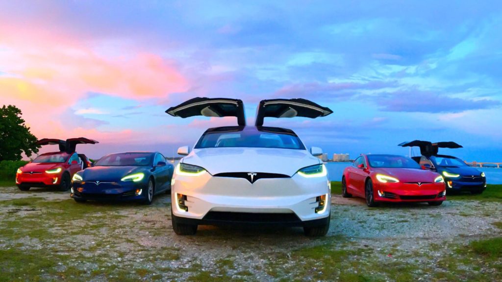Tesla Model X S 3 red white and blue David Havasi CleanTechnica 1