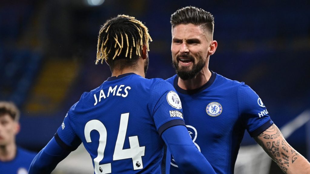 EPL review: Tottenham beat Arsenal as fans return 5 Giroud