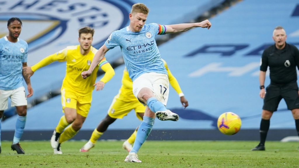 EPL review: Tottenham beat Arsenal as fans return 10 de b