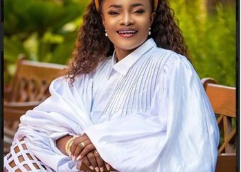 Gospel sensation and songwriter Mercy Twum- Ampofo, who is popularly kown as Ohemaa Mercy, has recounted how she nearly committed suicide by stabbing herself but for the timely intervention of a Christian brother