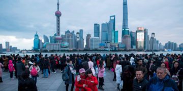 China Overtakes U.S. as World’s Leading Destination for Foreign Direct Investment