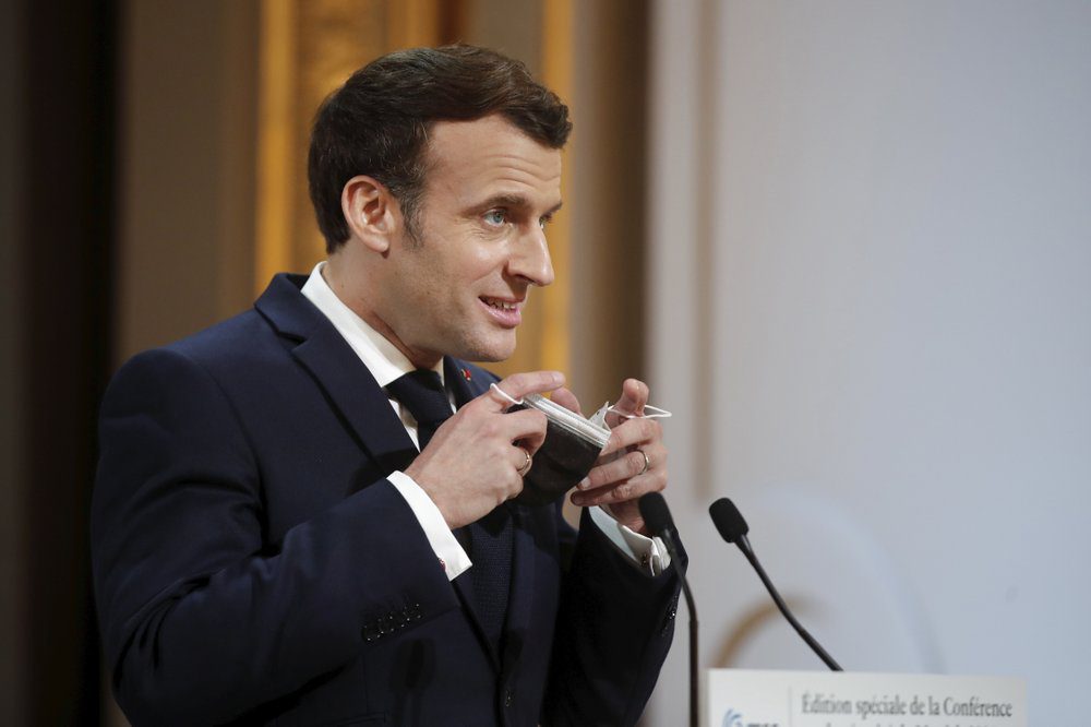 Macron 2