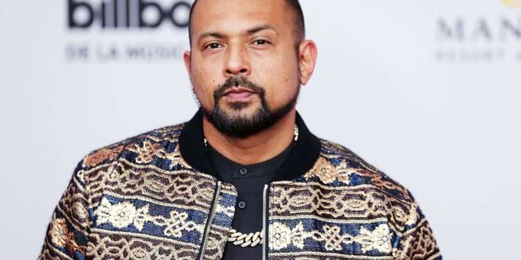Sean Paul's 'Dutty Rock' Certified 3X Platinum in the UK 1 'Dutty Rock', the classic 2002 Grammy-winning release by Sean Paul, has been certified 3x platinum in the United Kingdom.