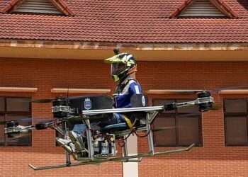 Cambodian students build manned drone