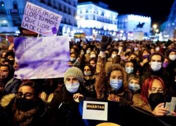 Thousands Protest to Demand an End to Violence against Women