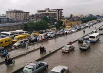 Head of Central Analysis and Forecasting at the Ghana Meteorological Agency (GMet), Felicity Ahafianyo, has called on the public to weather forecast warnings by the Agency.