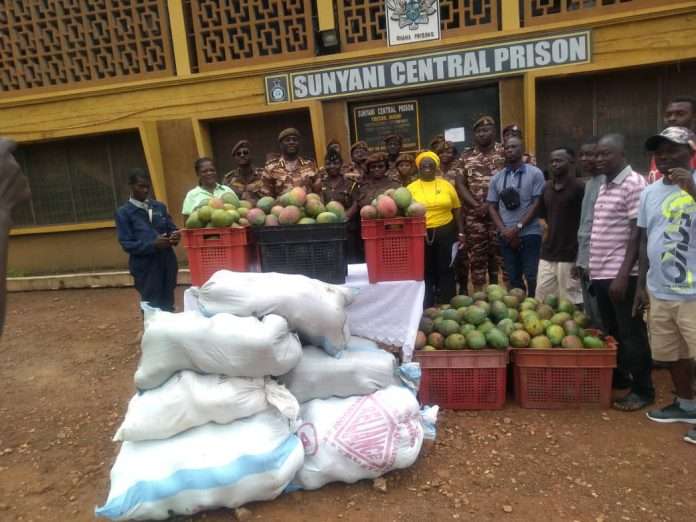 Social Mango Donation 2 696x522 1