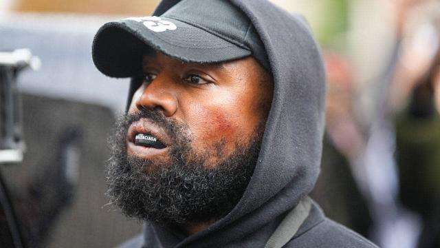 JP Morgan Cuts Ties With Kanye West 1 US banking giant, JP Morgan Chase, is ending its relationship with the rapper and designer, Kanye West and his Yeezy brand.