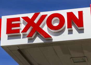 indianapolis circa february exxon retail gas location exxonmobil world s largest oil gas company v 86200938