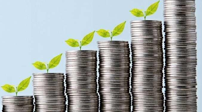 what is economic growth 500746832 thumb 1536x1836
