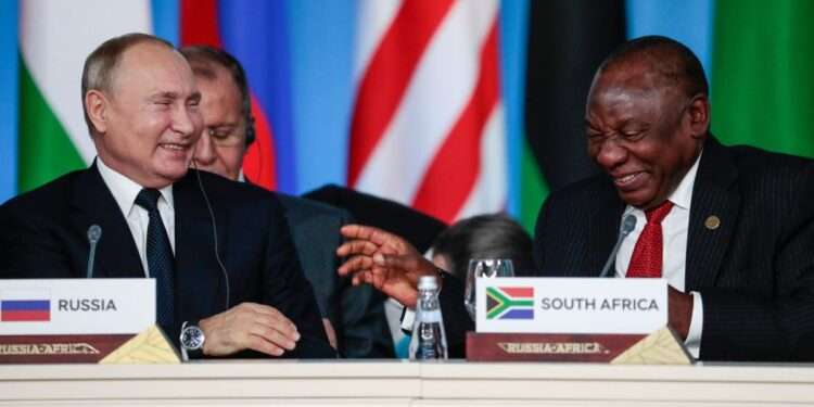 Vladimir Putin, Russia President (left) and President of South Africa, Cyril Ramaphosa.