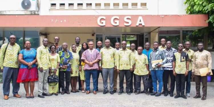 Deputy lands minister, Mireku Duker and members of GGSA.