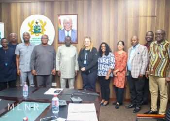Deputy Minister for Lands and Natural Resources, responsible for Lands and Forestry, Benito Owusu-Bio and World Bank delegates.