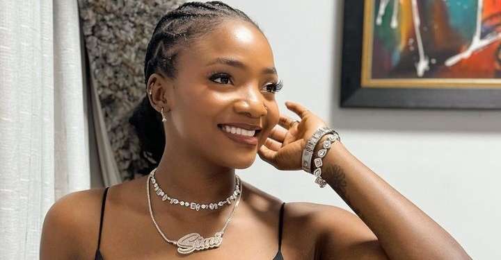 Nigerian singer, Simi