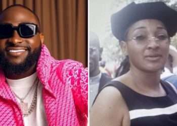 Davido and his late mother