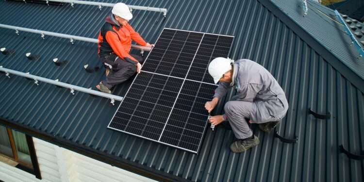 Ultimate guide for DIY residential solar panel installation 1