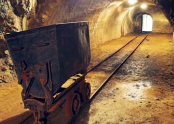 government pledges responsible mining