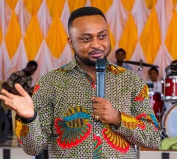 Vincent Ekow Asafuah 1