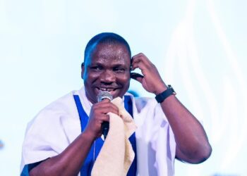Francis Amo