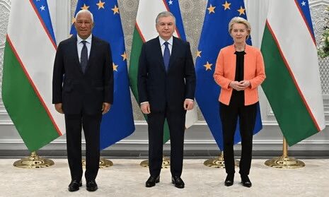 European Council president António Costa, Uzbekistan president Shavkat Mirziyoyev and European Commission head Ursula von der Leyen as EU Urged Not To Overlook Human Rights At First Central Asia Summit