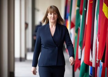 UK Economy Grows Faster Than Expected In Second Quarter