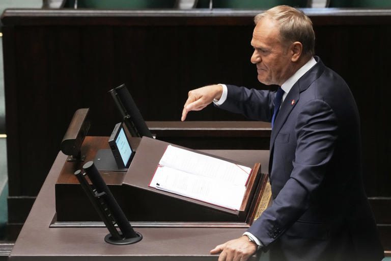 Tusk To Face Confidence Vote 4 AA1GuRaP