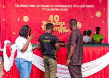 Star Assurance Splashes GHS100k on Lucky Customers in Takoradi Promo Draw