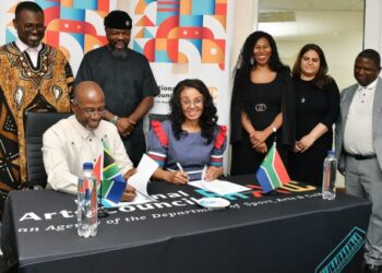Delegates who signed the MoU