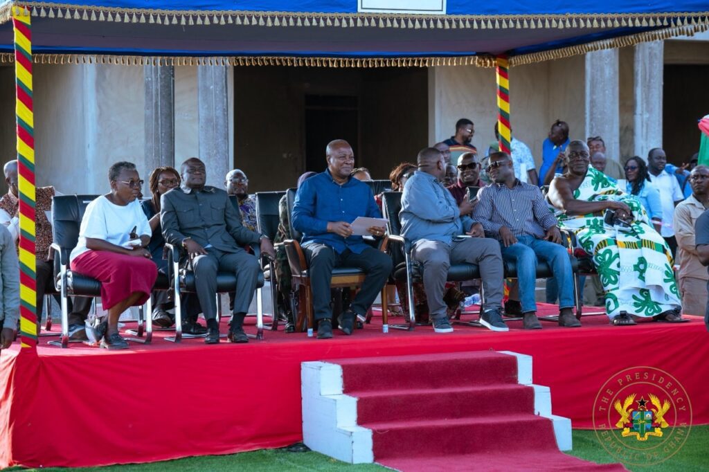 Big Push: Mahama Cuts Sod for 73.6km Cape Coast–Takoradi Dual Carriageway, Pledges Rapid Completion 6 President Mahama @BigPush 6