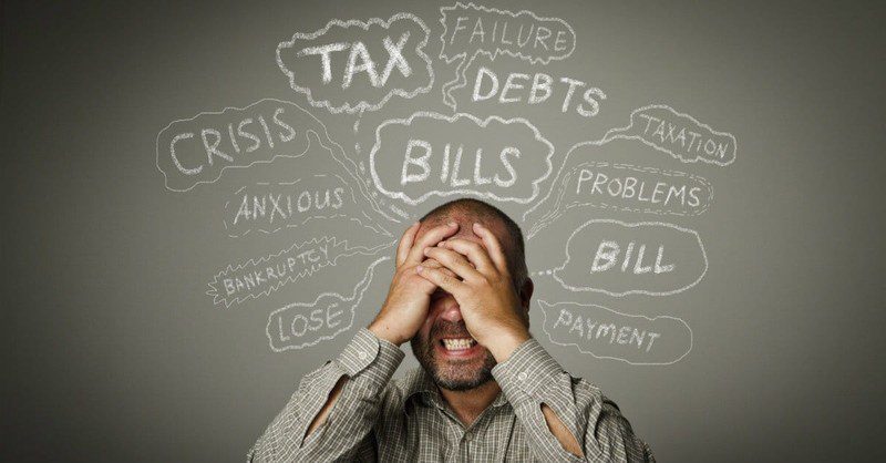 28319 finances man struggle challenge.1200w.tn