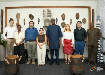 Mr. Simon Madjie, CEO of GIPC, with Ms. Catarina Vieira, European Parliament Delegation Lead and Co.