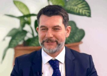 Dr. Adrian Alter
