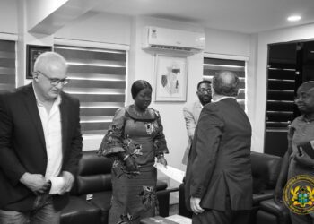 Hon. Elizabeth Ofosu-Adjare, Minister for Trade, Agribusiness and Industry, with Industry Leaders