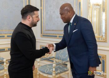Ghana’s Minister for Foreign Affairs, Samuel Okudzeto Ablakwa, in a formal exchange with Ukraine President  Volodymyr Zelenskyy after high level talks