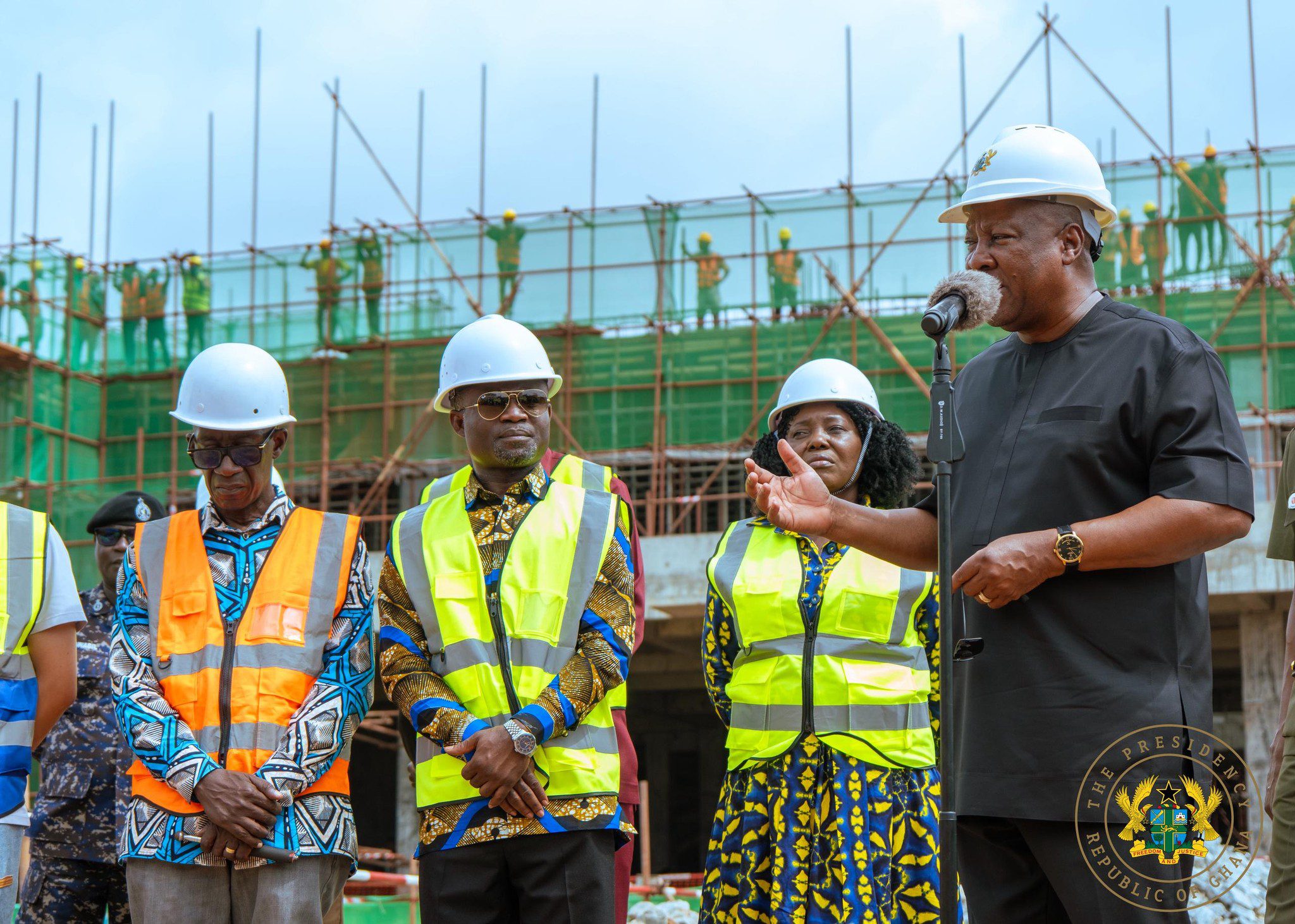 Mahama Inspect La General Hospital 3