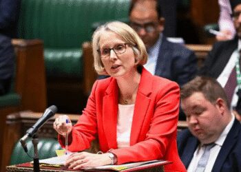 Emma Reynolds, Environment Secretary