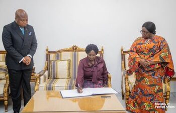 Vice President Meets Foreign Ministry,  Commends Women Representation