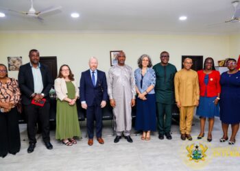 Hon. Muntaka Mubarak, Minister of Interior, with the attendees of the meeting