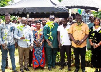 Dr. Andy Osei Okrah, TCDA CEO, with Hon. Eric Opoku, Minister for Food and Agriculture, at Nkoranza in the Bono East