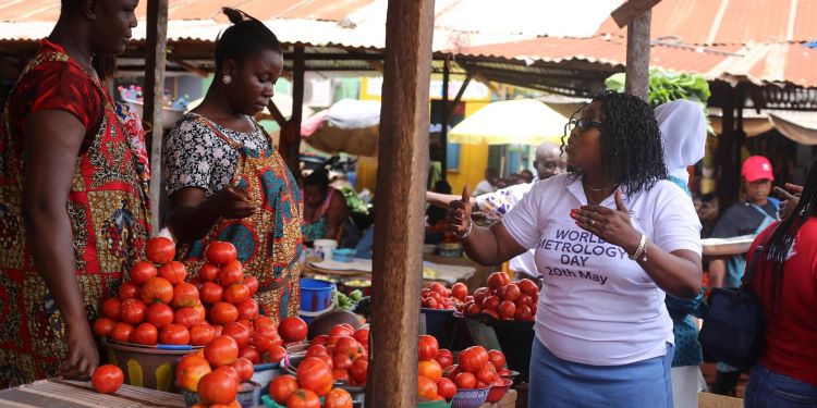GSA Cracks Down On Retail Fraud in Techiman Market 1 GSA Officials in Techiman Market