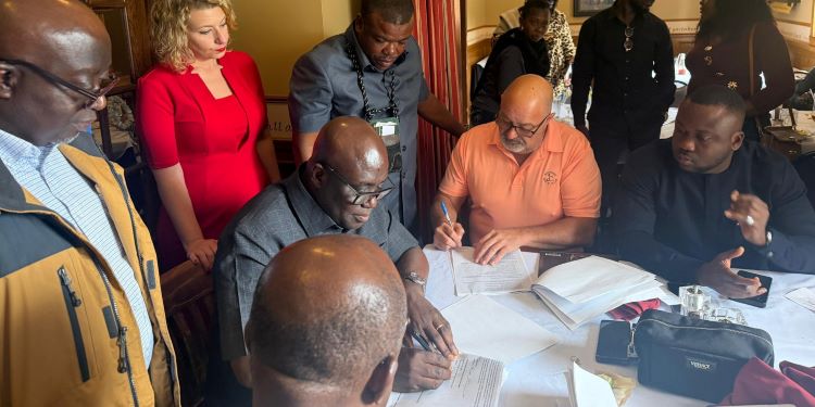 Ghana-Nebraska Agro-Industrial MoU to Slash Dairy and Meat Imports 1 Hon. Eric Opoku, Minister for Food and Agriculture, Signs MoU with the Legislative Council of Nebraska State