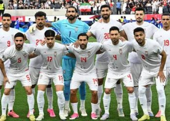 Iran Leaves Message of Peace in the Changing Room After Belgium Stalemate 4 Iranian national team pose for pre-match photo