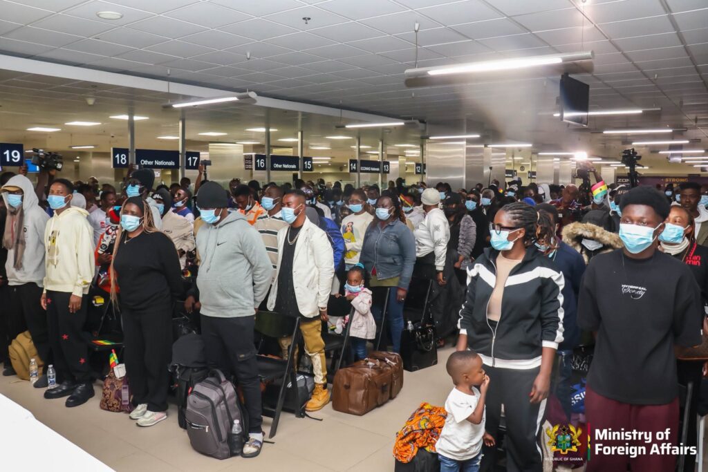 Ghanas Evacuees from South Africa 4
