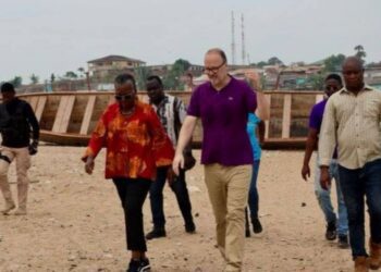 Ghana-Norway Partnership to Construct Modern Fishing Harbour in Shama 4 Hon. Emelia Arthur, Minister for Fisheries and Aquaculture Development, with H.E. John Mikal Kvistad, Norwegian Ambassador to Ghana, at the Apo Fishing Community