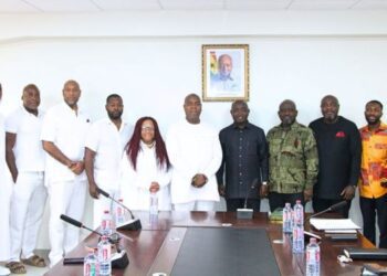 Hon. Sampson Ahi, Deputy Minister for Trade, Agribusiness and Industry, with Ras J. Baraka, Mayor of Newark, New Jersey, and Delegation