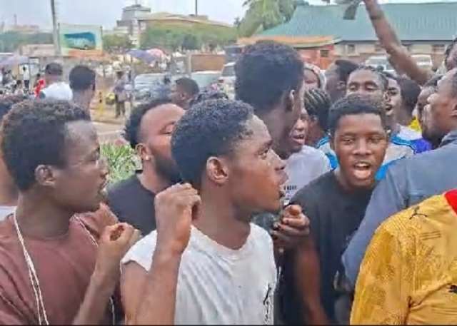 Protests at EOCO Premises over Arrest Are Unlawful Assembly, Expert 3 Party Supporters at EOCO Premises 1